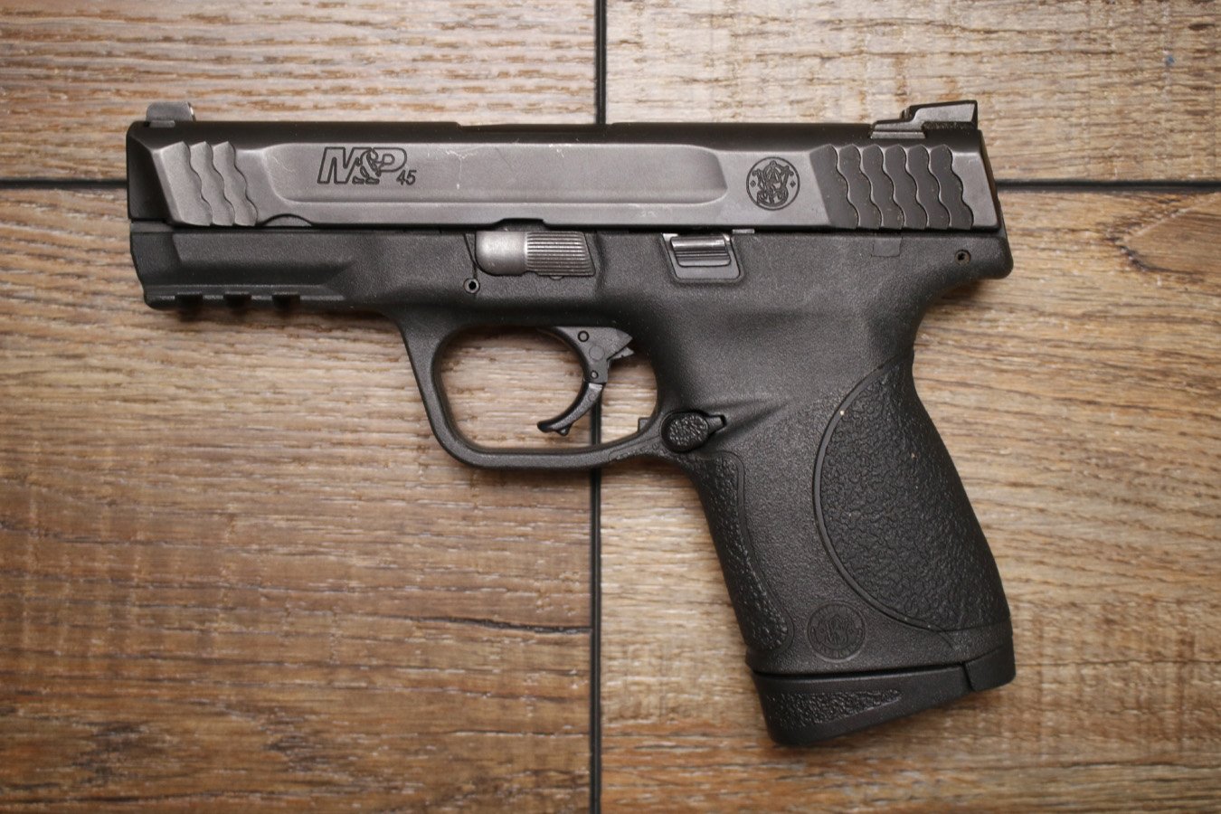 SMITH AND WESSON M&P45 Compact Gen 1 45ACP Pistol Police Trade-In Pistol